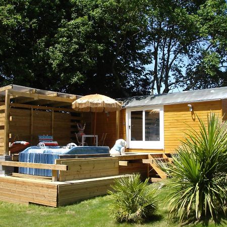 MAROSENIA TTIKI - Cabanes et Spa Ascain Extérieur photo
