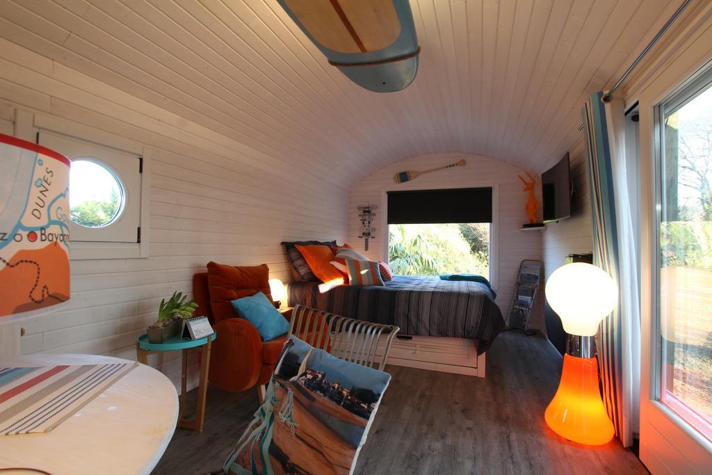 MAROSENIA TTIKI - Cabanes et Spa Ascain Extérieur photo