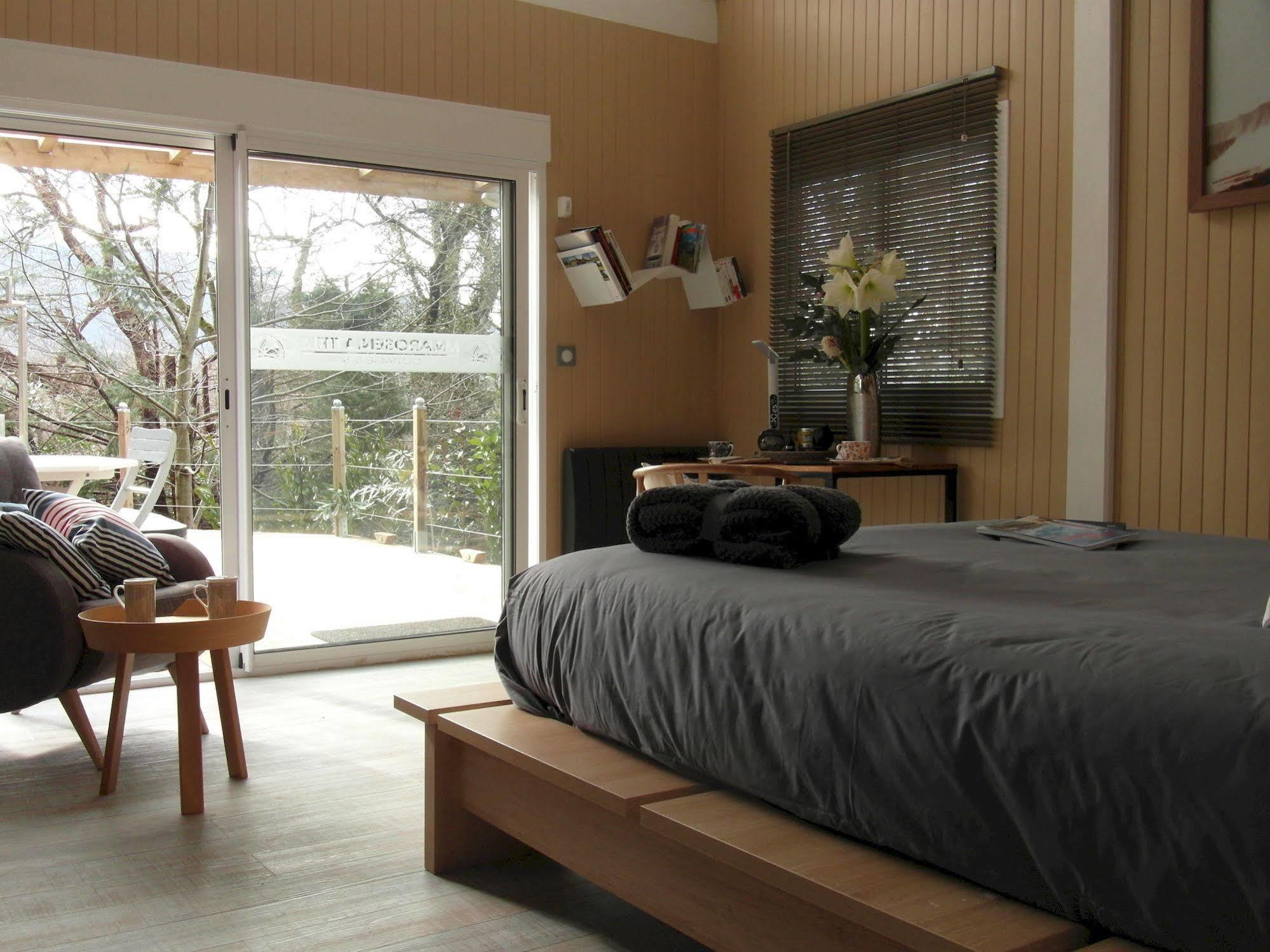 MAROSENIA TTIKI - Cabanes et Spa Ascain Extérieur photo