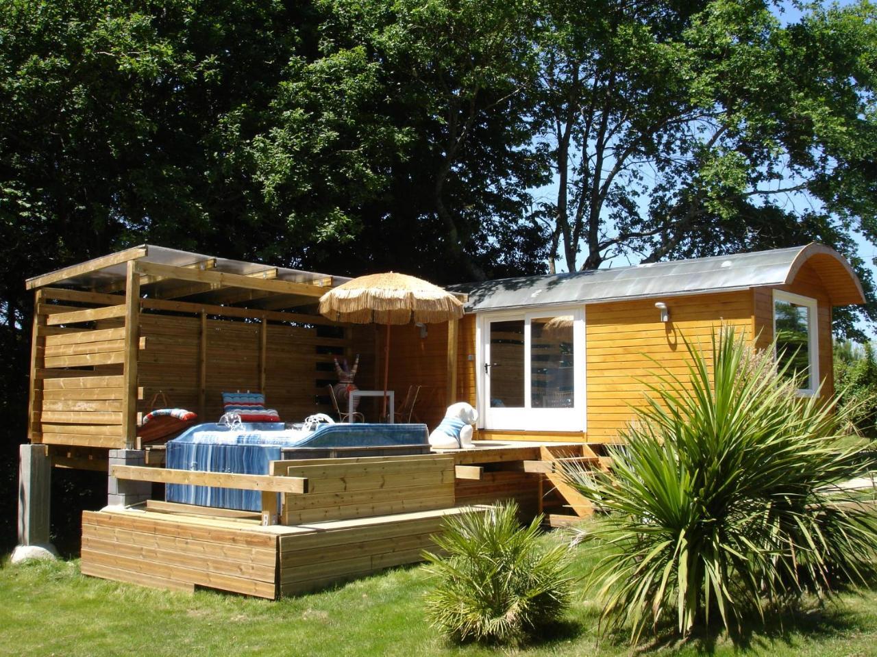 MAROSENIA TTIKI - Cabanes et Spa Ascain Extérieur photo