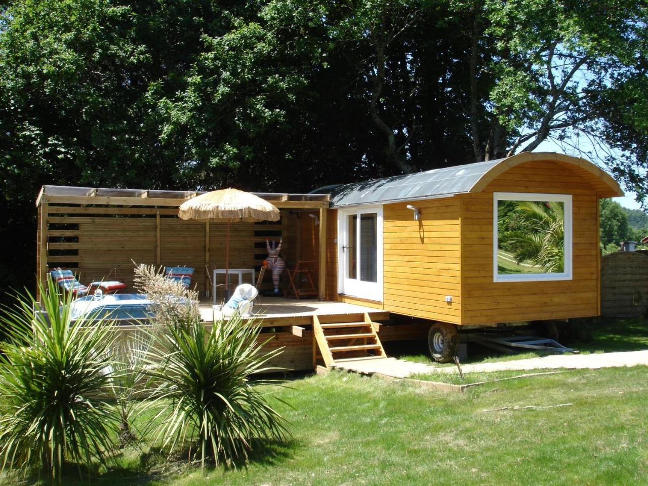 MAROSENIA TTIKI - Cabanes et Spa Ascain Extérieur photo